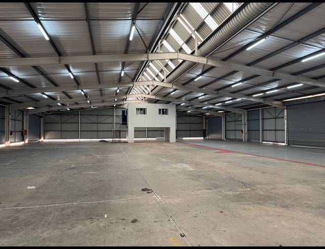 4,000M² WAREHOUSE TO LET IN UMHLALI